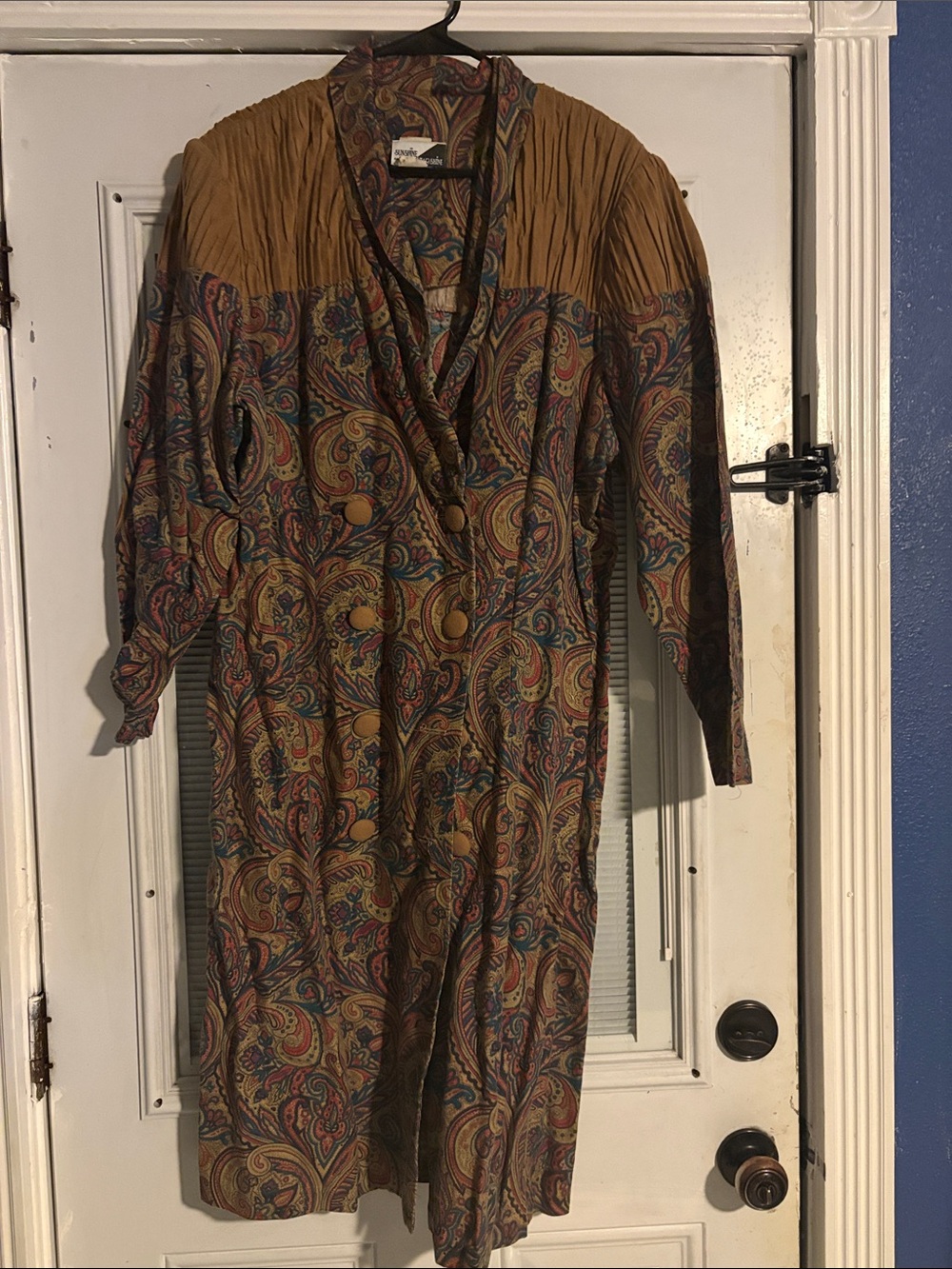 Ladies dress sir 16